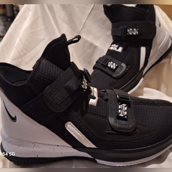 Nike LeBron Soldier 13 SFG TB ' White Black' Basketball Shoes - Picture 2 of 9